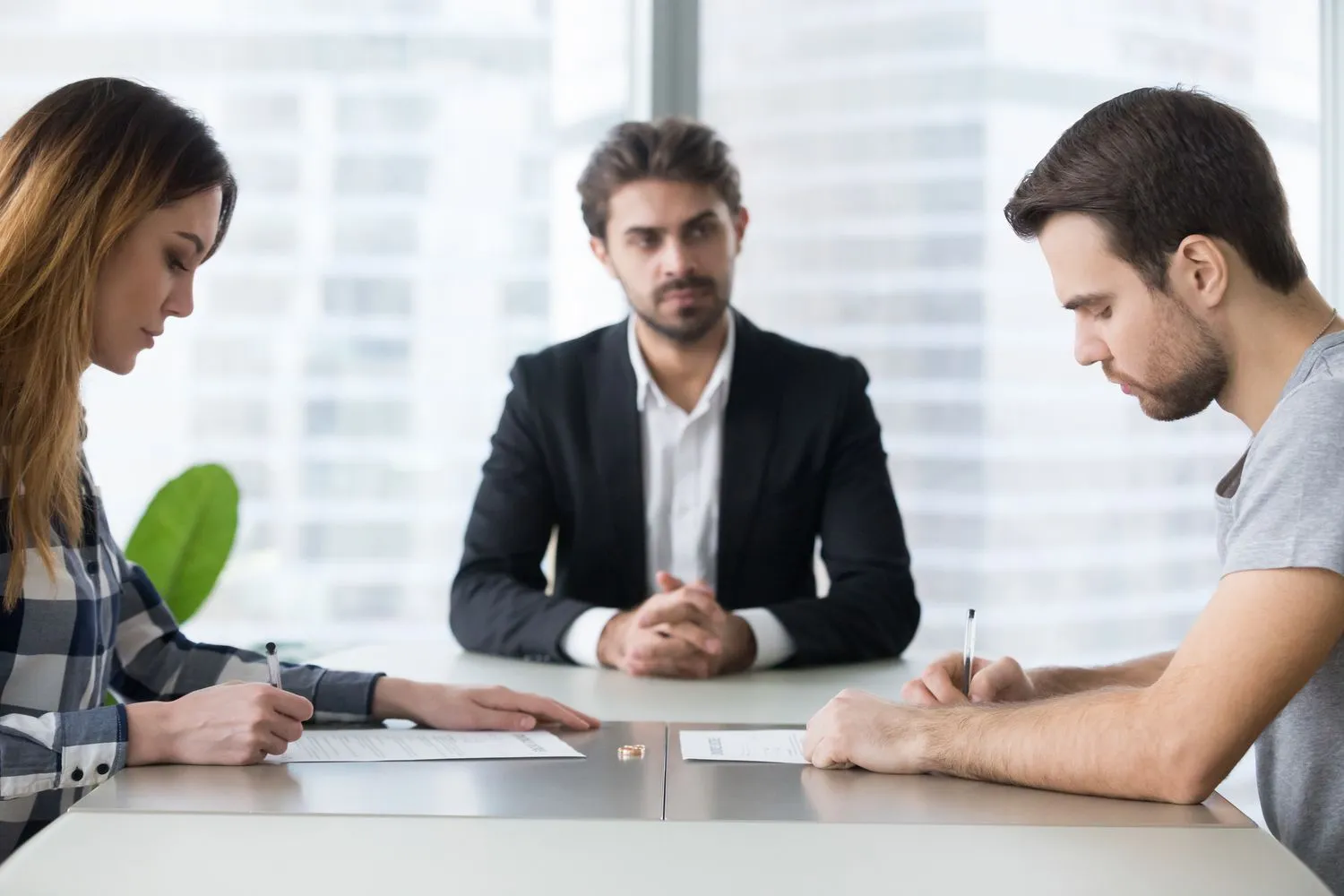 How EH Mediation Guides Couples Toward Fair and Balanced Outcomes Sleaford